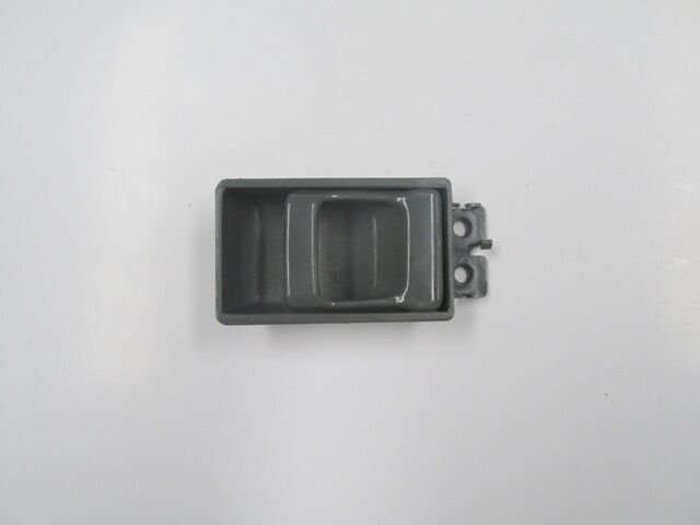NISSAN PICK UP- D21- 89/97; ÖN KAPI İÇ AÇMA KOLU SAĞ/SOL AYNI (ADET) GRİ (TYG) 80670-15G00