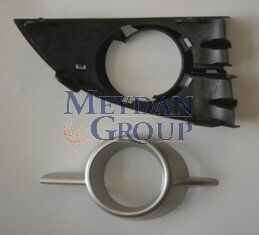 RENAULT SCENIC- 2- 07/09; SİS LAMBA KAPAĞI SOL SİS DELİKLİ SİYAH(DIŞ ÇERÇEVESİ GÜMÜŞ GRİ)2PARÇA(TYG 7701477302