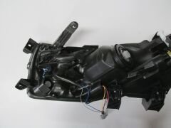 TOYOTA COROLLA- NDE180- 13/16; FAR LAMBASI SAĞ ELEKTRİKLİ/MOTORSUZ/LEDLİ/NİKELAJ ÇITALI (E MARKLI) 81130-02E70