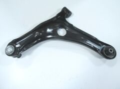 TOYOTA YARIS- 00/02; ÖN ALT TABLA SAĞ (SALINCAK) BURÇLU/ROTİLLİ (DAMLA GÖZSÜZ) (SH) 4806859035