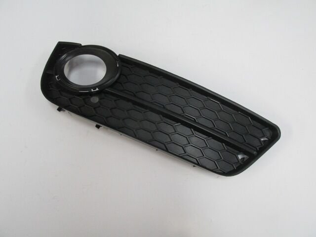 AUDI A5- 08/12; SİS LAMBA KAPAĞI SAĞ DELİKLİ (SİS YUVASI ÇERÇEVESİZ) (TYG) 8T080768201C