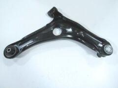 TOYOTA YARIS- 00/02; ÖN ALT TABLA SOL (SALINCAK) BURÇLU/ROTİLLİ (DAMLA GÖZSÜZ) (SH) 4806959035