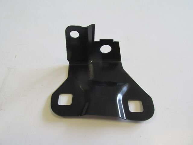 BMW 5 SERI- F10- 10/16; ÖN ÇAMURLUK BRAKETİ (TUTUCU) SAĞ 41357207204