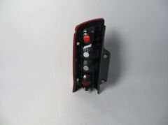 FIAT FIORINO- 08/24; STOP LAMBASI SAĞ KIRMIZI/BEYAZ (BAGAJ KAPAĞI YUKARIYA AÇILAN TİP) (MARS) 1391431080