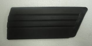 NISSAN SUNNY- B13- 90/94; ÖN ÇAMURLUK BANDI SAĞ ÇİZGİLİ TİP SİYAH (YAPIŞTIRMALI) (TYG) 63872-61Y00