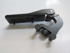 RENAULT MASTER- 4- 20/24; SÜRGÜLÜ KAPI ALT RAY BAĞLANTISI SAĞ 8200661119
