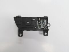 KIA SORENTO- 10/12; ÖN KAPI İÇ AÇMA KOLU SOL NİKELAJLI (HUSHAN) 82610-1U000