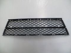 BMW 5 SERI- E60- 07/10; ÖN TAMPON PANJURU ORTA SİYAH (TW) 51117178115