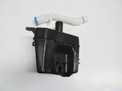 KIA SPORTAGE- 09/10; ÖN CAM SU BİDONU/DEPOSU MOTORSUZ (BORUSU İLE BİRLİKTE) (BFN) 98610-1F100