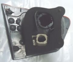 KIA CERATO- 10/11; İÇ STOP LAMBASI SOL KIRMIZI/BEYAZ (FAMELLA) 92403-1M010