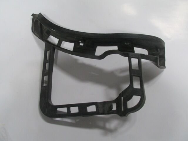 VOLKSWAGEN PASSAT- B7- 11/14; ARKA TAMPON BAĞLANTI BRAKETİ SAĞ ALT KISIM (TW) 3AE807394