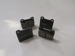 VOLVO 740/760- 82/90; ARKA FREN BALATASI (KABLOSUZ)(DİSK) (62X56,4X14,5)(BRAMAX) A0014200620