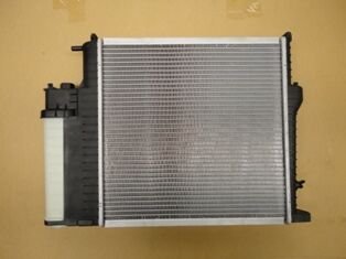 (YENİ ÜRÜN!!!)BMW 3 SERI- E30- 84/91; SU RADYATÖRÜ 316/318 İ (BRAZİNG) (440X438X32) (MANUEL) ALÜMİNYUM (ORİS) 1728905
