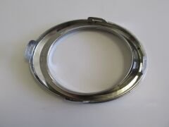 RENAULT SYMBOL- 17/21; SİS LAMBA ÇERÇEVESİ SOL NİKELAJLI 261A30252R
