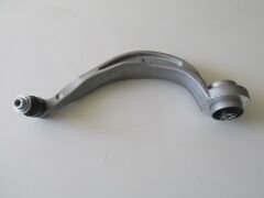 AUDI A4- 13/15; ÖN ALT TABLA SAĞ EĞRİ TİP BURÇLU/ROTİLLİ (65 MM M14) (SALINCAK) ALÜMİNYUM (SH) 8K0407694T