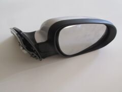 HYUNDAI I30- 07/12; KAPI AYNASI SAĞ ELEKTRİKLİ/SİNYALLİ/BEYAZ KAPAKLI(SİNYALİ KISA TİP)(5FİŞLİ)( 87620-2C120