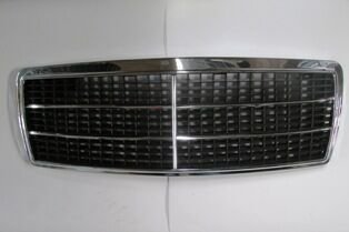 MERCEDES C CLASS- W202- 93/96; ÖN PANJUR NİKELAJLI (5ÇITALI) (İÇ PETEKLERİ SİYAH) (TW) 2028800083