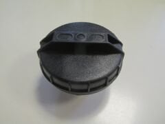 MAZDA E2200- MİNİBÜS- 88/09; YAKIT DEPO KAPAĞI (KİLİTSİZ) PLASTİK 0K710-42-250