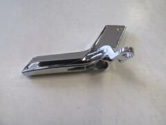 MERCEDES C CLASS- W204- 07/11; ÖN KAPI İÇ AÇMA KOLU ELCEĞİ (KULBU) SOL NİKELAJLI 2047201171
