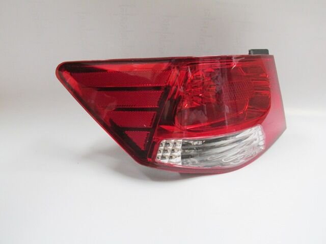 KIA CERATO- 10/11; DIŞ STOP LAMBASI SOL KIRMIZI/BEYAZ (FAMELLA) 92401-1M020