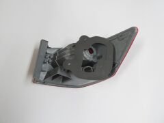 KIA CERATO- 10/11; DIŞ STOP LAMBASI SOL KIRMIZI/BEYAZ (FAMELLA) 92401-1M020