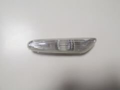BMW 3 SERI- E90- 05/09; ÇAMURLUK SİNYALİ SAĞ BEYAZ (FAMELLA) 63136932997
