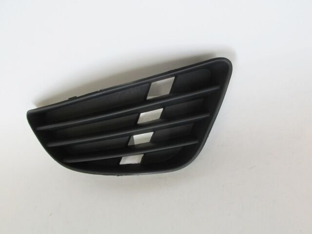 FORD FIESTA- 02/05; SİS LAMBA KAPAĞI SAĞ SİYAH SİS DELİKSİZ 2S6119952ABYYIF