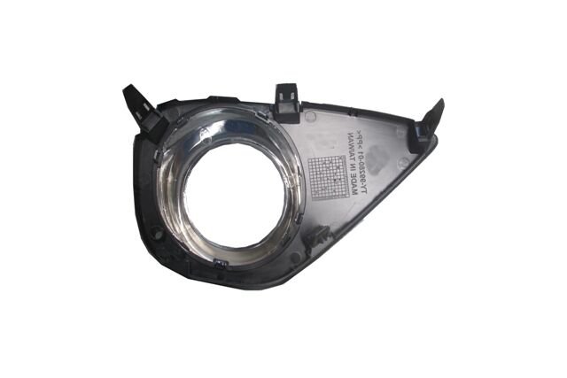 TOYOTA YARIS- 14/16; SİS LAMBA KAPAĞI SOL SİYAH (SİS DELİKLİ) (NİKELAJ ÇERÇEVELİ)(TW) 52040-0D050