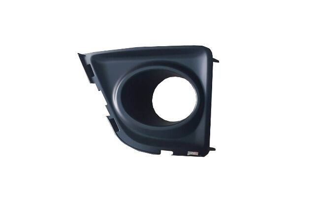 TOYOTA COROLLA- NDE180- 13/16; SİS LAMBA KAPAĞI SOL SİYAH SİS DELİKLİ (NİKELAJ ÇITASIZ) (TW) 81482-02390