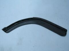 MITSUBISHI CANTER- FUSO- 06/12; ÇAMURLUK AĞZI PLASTİĞİ SAĞ (FE711/839/859E/859G) (BFN) MK403146