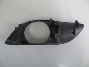 TOYOTA YARIS- 09/11; SİS LAMBA KAPAĞI SAĞ SİYAH (SİS DELİKLİ) (CASP) 81481-0D100