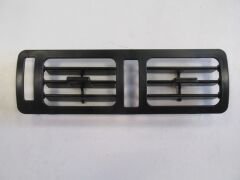OPEL VECTRA- A- 88/95; ÖN GÖĞÜS ORTA ÜFLEME PETEĞİ SAĞ/SOL SİYAH (YAPIŞTIRILABİLİR TİP) (DİFİZÖR) 90227835