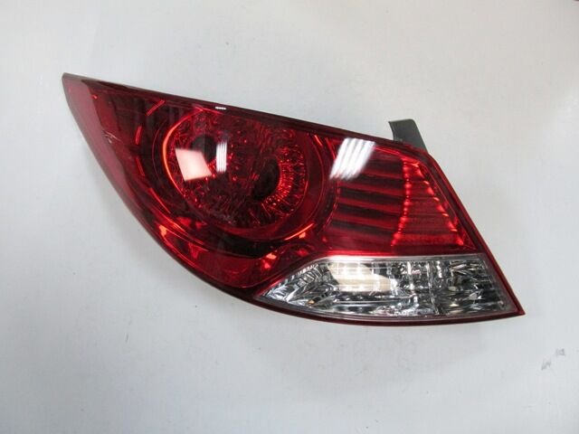 HYUNDAI ACCENT- BLUE- 11/18; STOP LAMBASI SOL KIRMIZI/BEYAZ (MARS) 92401-1R020