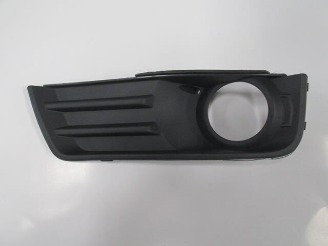 FORD FOCUS C MAX- 04/06; SİS LAMBA KAPAĞI SOL SİYAH SİS DELİKLİ 3M51R19953AD