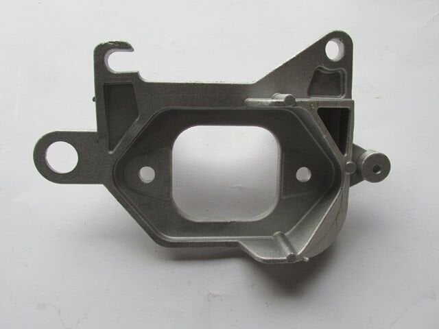 RENAULT MEGANE- 4- SD/HB- 16/20; MOTOR TAKOZU BAĞLANTI BRAKETİ (ALÜMİNYUM) 112221641R