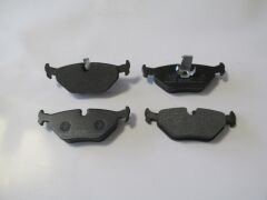 BMW 5 SERI- E39- 96/00; ARKA FREN BALATASI (KABLOSUZ)(DİSK) (121,9X45X16,5/123,1X45X16,5)(BRAMAX) 34211163395