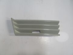 MERCEDES E CLASS- W210- 96/99; ÖN TAMPON ÇEKİ DEMİRİ KAPAĞI SİYAH (TYG) 2108800605
