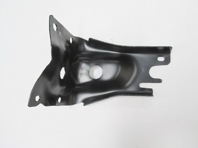 NISSAN PICK UP- D21- 89/97; ÖN TAMPON İÇ BRAKETİ SAĞ (TW) 62212-57G00