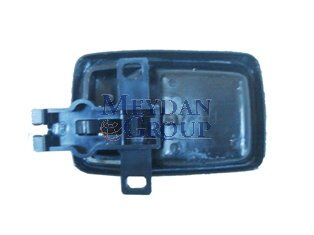 ISUZU NKR- 90/97; ÖN KAPI İÇ AÇMA KOLU SAĞ SİYAH (ÇERÇEVESİ İLE BİRLİKTE) (HUSHAN) 8-94217784-3