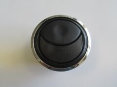RENAULT SYMBOL- 13/16; ÖN GÖĞÜS ÜFLEME PETEĞİ ÇERÇEVESİ NİKELAJLI (DİFİZÖR) 8200212480