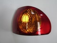 TOYOTA COROLLA- ZZ111- 00/02; DIŞ STOP LAMBASI SAĞ KIRMIZI/SARI (JAPON GÖZ TİPİ) (CASP) (E MARKLI) 81551-1E120