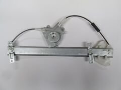 HYUNDAI ELANTRA- 95/97; ÖN CAM KRİKOSU SAĞ ELEKTRİKLİ/MOTORSUZ (ÜÇGEN TİP) 82404-28101