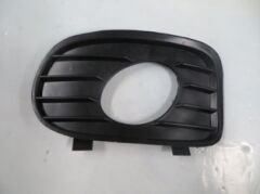 OPEL VECTRA- B- 99/02; SİS LAMBA KAPAĞI SAĞ SİS DELİKLİ 90548326