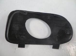 OPEL VECTRA- B- 99/02; SİS LAMBA KAPAĞI SAĞ SİS DELİKLİ 90548326