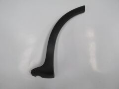 OPEL CORSA- C- 04/06; ARKA ÇAMURLUK AĞZI PLASTİĞİ SOL SİYAH (5 KAPI) 172900