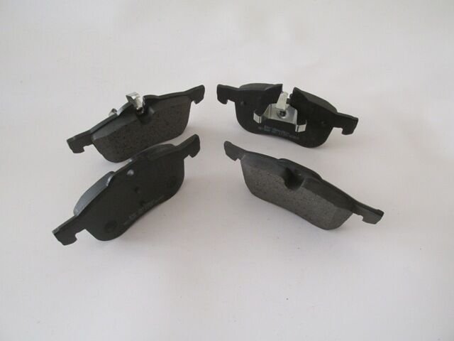 ROVER 75- SD- 00/04; ÖN FREN BALATASI 1,8/2,0/2,5 (KABLOSUZ)(DİSK)(155,4X70,5X18,5)(BRAMAX) SFP100511