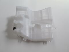 MITSUBISHI L200- PICK UP- 15/18; ÖN CAM SU BİDONU/DEPOSU/MOTORSUZ (CASP) 8260A425