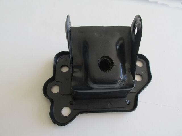 OPEL CORSA- C- 00/03; ÖN TAMPON DEMİRİ BAĞLANTI AYAĞI SAĞ (ŞASİ UCUNA BAĞLANAN) 9165535