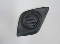 TOYOTA HILUX- PICK UP- 15/19; SİS LAMBA KAPAĞI SAĞ SİS DELİKSİZ (LM) 52127-0K200