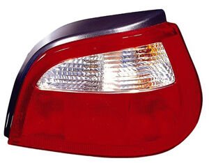 RENAULT MEGANE- 1- 99/02; STOP LAMBASI SAĞ (KIRMIZI/BEYAZ) HATCHBACK 4 KAPI (FAMELLA) 7700428321